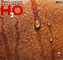 107985 - Daryl Hall + John Oates